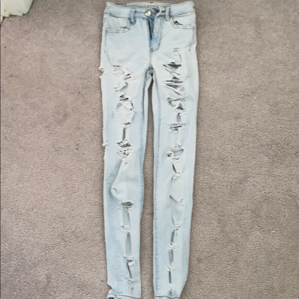 American Eagle Light Washed jeans